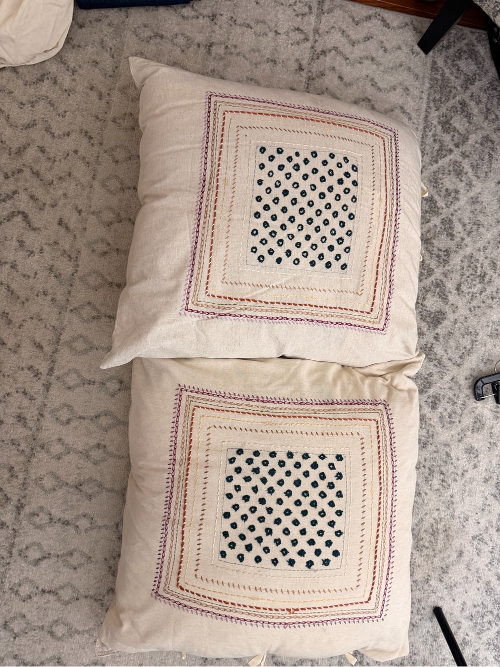 Anthropologie Embroidered Duvet Cover with pillows– Cream with Navy Pattern